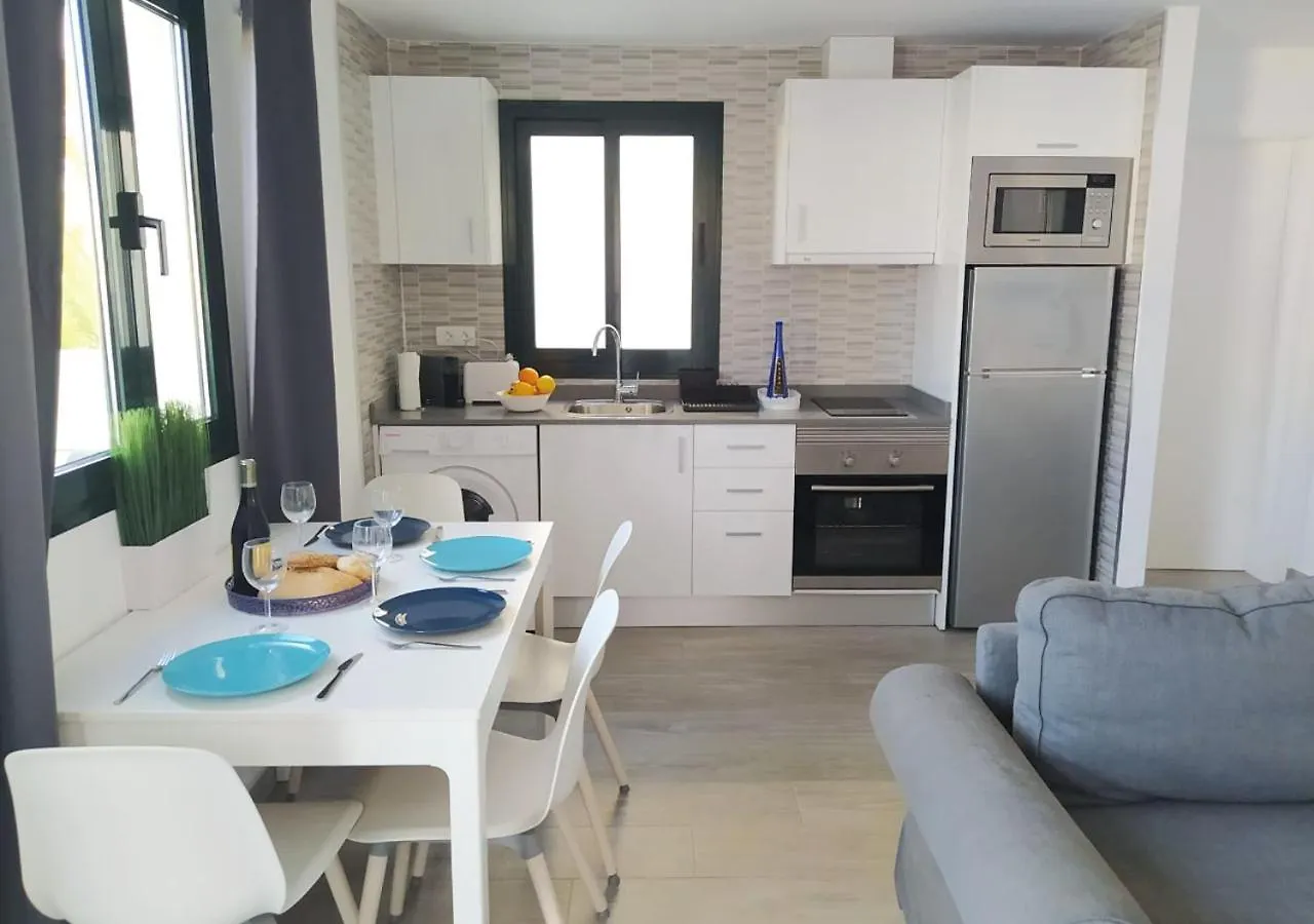 Villa Sun And Sea 4 Front De Mer Playa Rocca קוסטה טגוויסה 0*,